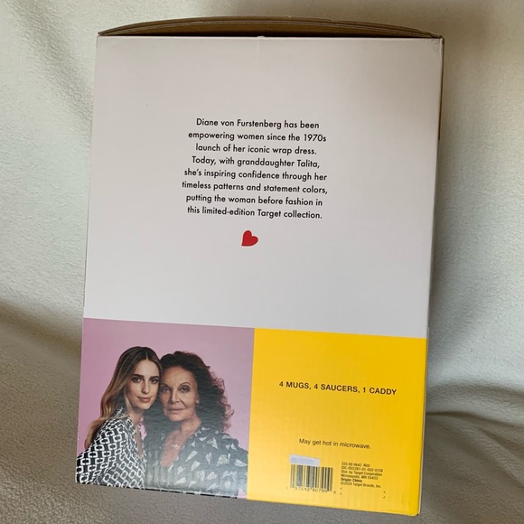 DVF x Target Arrow Geo Set of 4 Mugs + 4 Saucers + Stand Brand New in Box! - Picture 11 of 16